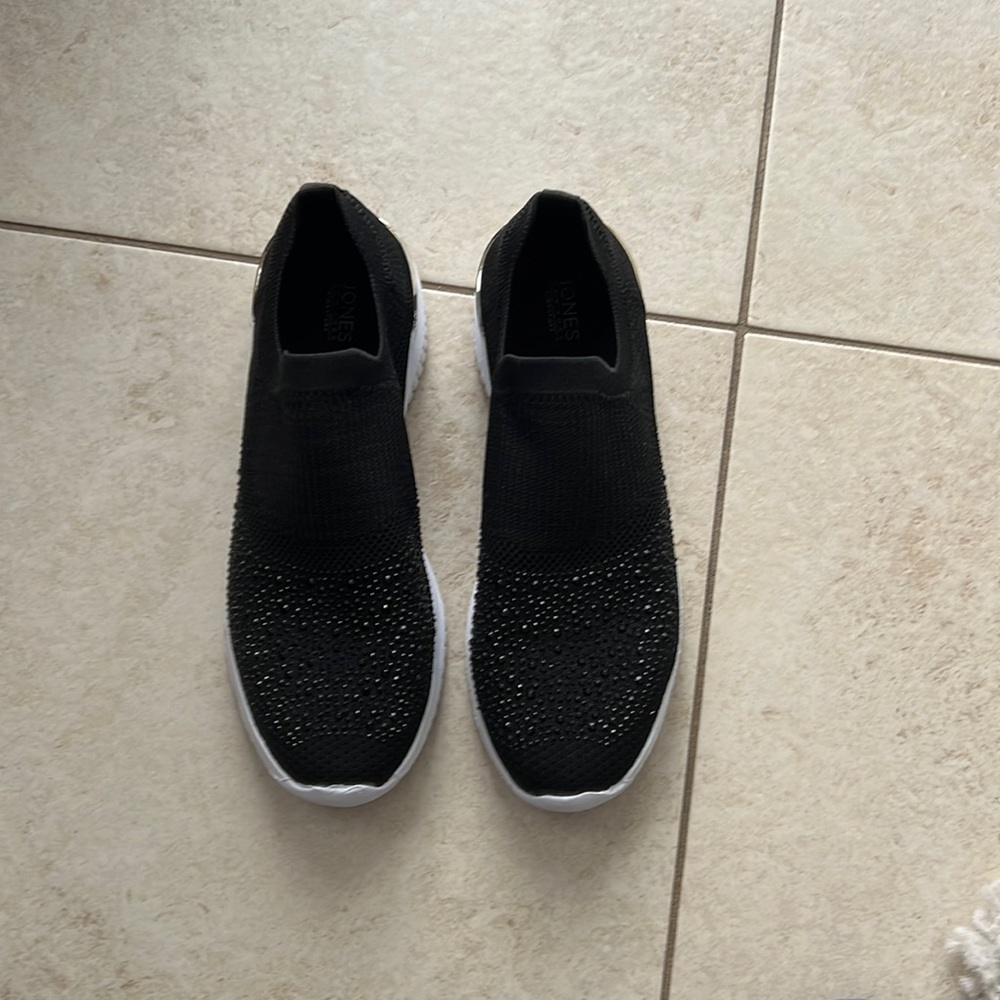 Ladies black sparkly sport shoes great for walking and exercising